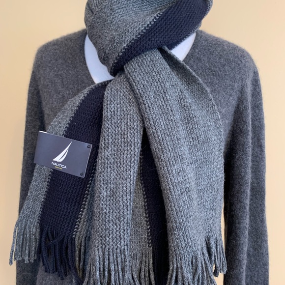 NAUTICA unisex gray acrylic and nylon fringed scarf with blue stripe NWT - Picture 6 of 8